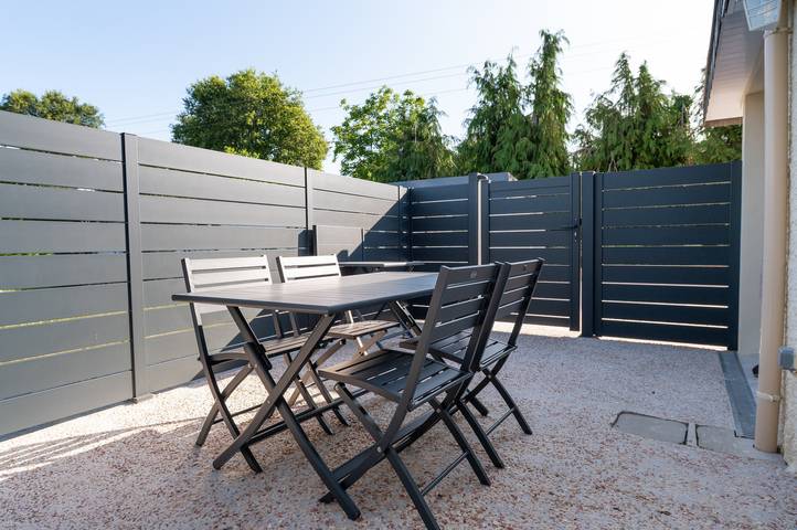 Morbihan 'Gîte Les Coralines' pour 4 personnes , terrasse et parking privé, jardin commun et Wi-Fi in Plumergat, Côte des Mégalithes