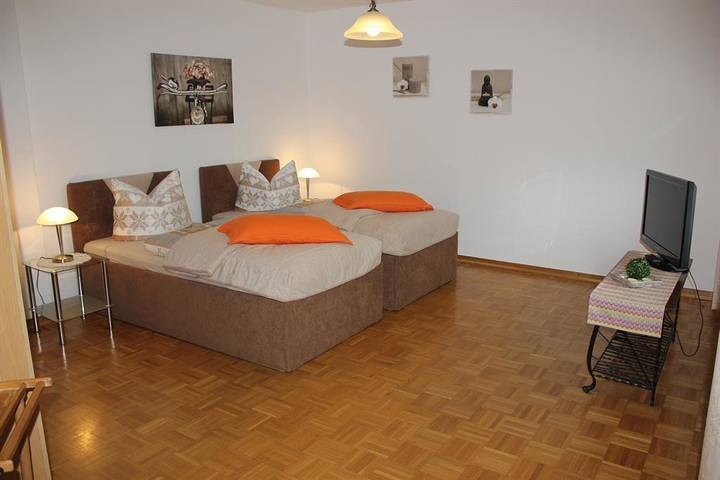 Ganze Ferienwohnung, Fewo, 2 Schlafräume, 1-4 Pers. in Gifhorn, Landkreis Gifhorn