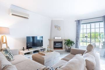 Gîte pour 6 personnes, avec piscine et jardin dans Pata De Cima