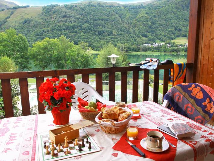 Gîte pour 4 personnes, avec sauna et terrasse ainsi que vue sur le lac et jardin, animaux acceptés à Loudenvielle - 3