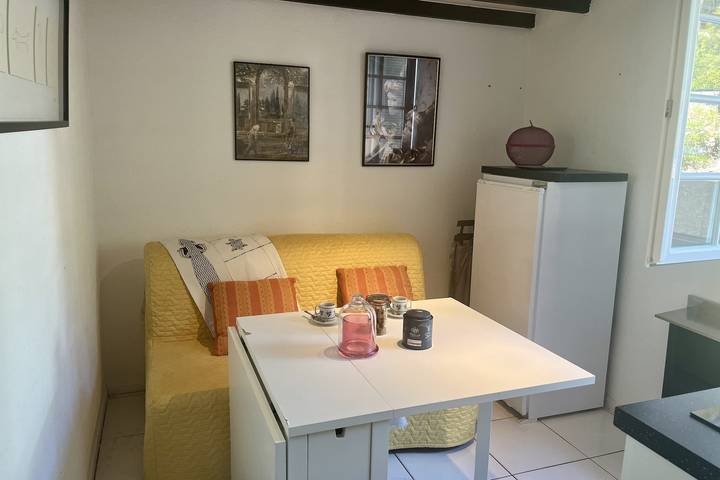 Gîte pour 2 personnes, avec jardin dans Plage Font Brun Carqueiranne - 3