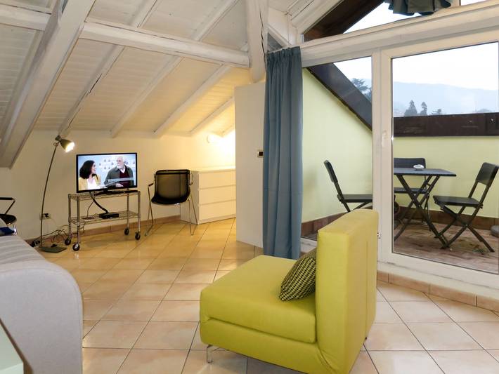 Geheel appartement, Del Sole in Luino, Comune di Luino