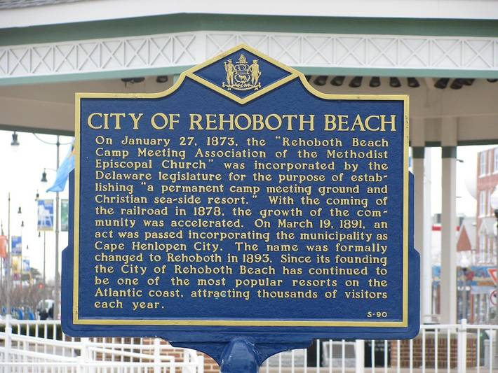 Vacation house for 13 people, with yard and pool in Delaware