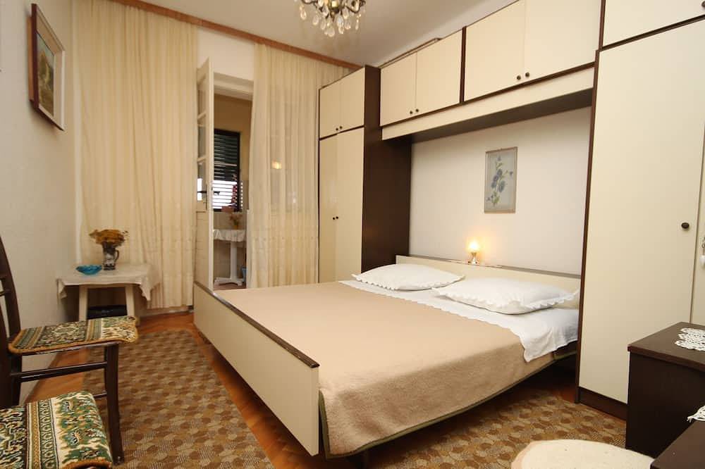 Ganze Wohnung, Studio Appartement am Strand Podgora, Makarska (As-6670-b) in Podgora, Makarska Riviera