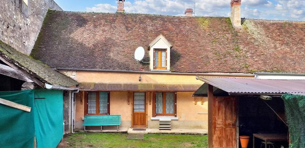 Location de vacances pour 14 personnes, avec Terrasse et Jardin dans Pousseaux