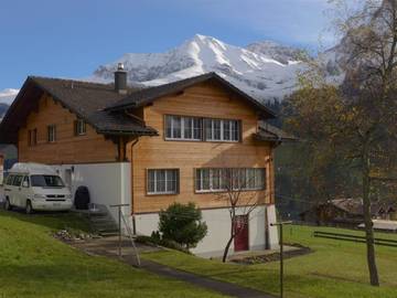 Gîte pour 2 personnes, avec jardin à Adelboden