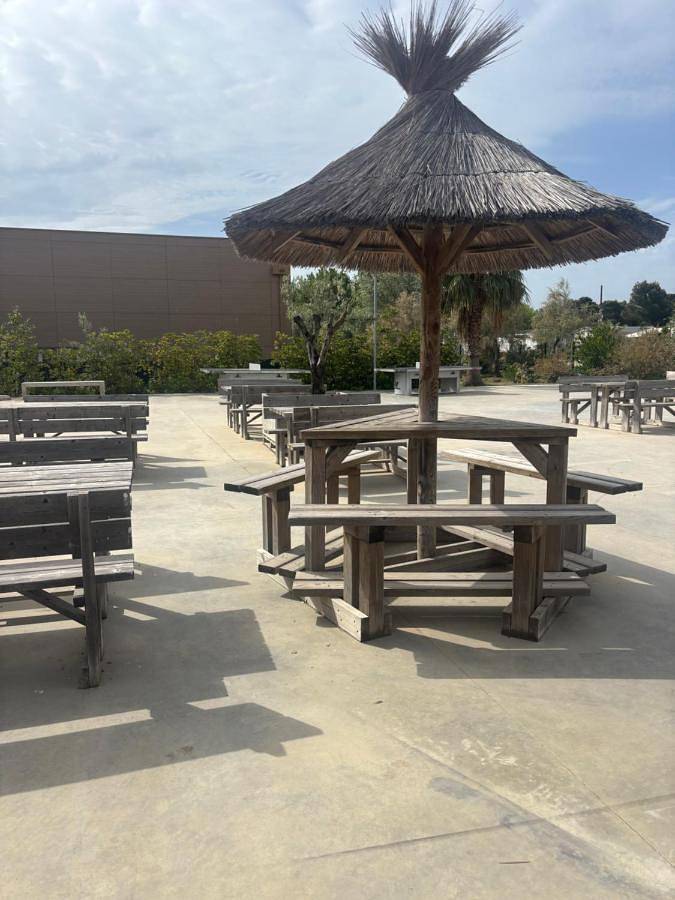 Camping pour 2 personnes, avec piscine et vue ainsi que terrasse et sauna, animaux acceptés dans Narbonne Plage - 2