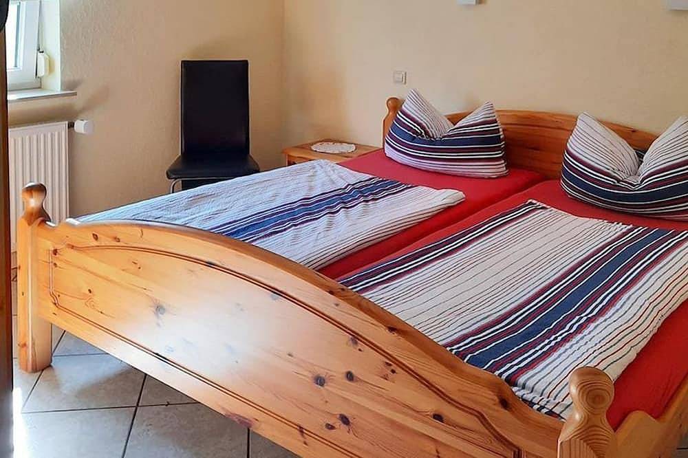 Ganze Wohnung, Große Ferienwohnung 2 - Haus Petra in Gleiszellen-Gleishorbach, Südliche Weinstraße