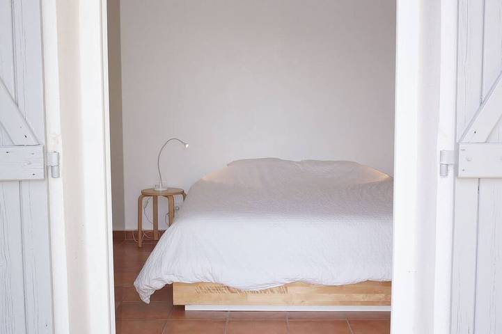 Villa in Frieden zwischen Meer und Bergen in Bagnols-en-Forêt, Mittelmeerküste (Frankreich)