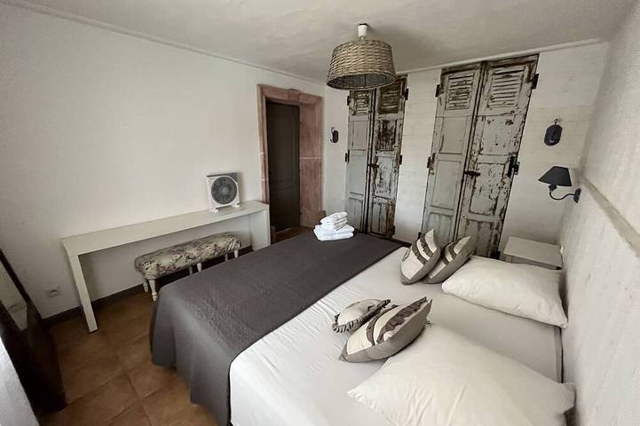 Location de vacances pour 12 personnes, avec jardin et terrasse à Orgnac-l'Aven - 2