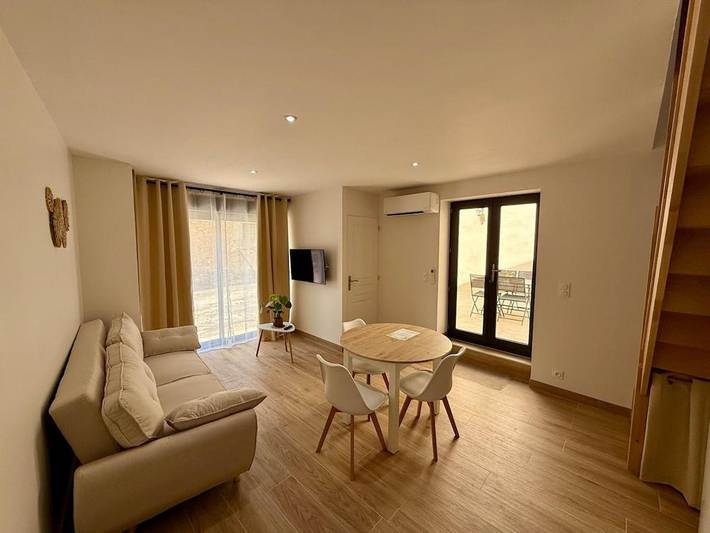 Location de vacances pour 3 personnes, avec Terrasse à Pailhès