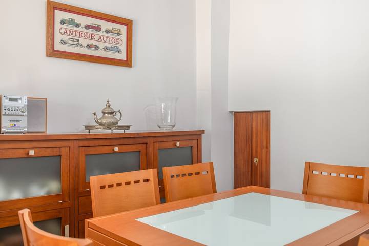 Casa Brenda: Two Private Gardens, Terrace with Views, Community Park & Wi-Fi in Conil in Playa de los Bateles (Conil de la Frontera), Conil de la Frontera