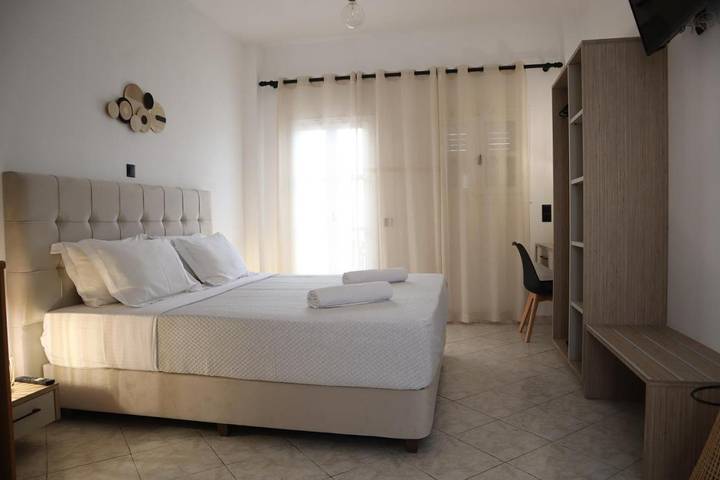 B&b per 2 persone, con giardino e panorama in Santorini