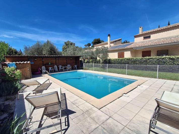 Maison de vacances pour 6 personnes, avec Terrasse ainsi que Jardin et Piscine