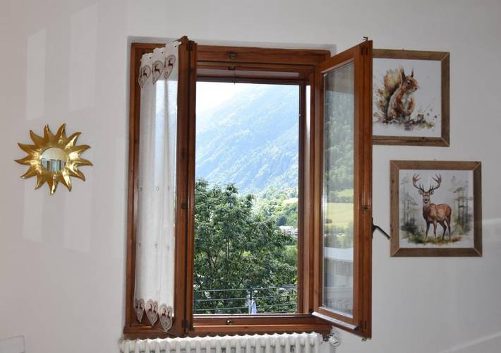 Gîte pour 4 personnes, avec terrasse et vue à Sondalo - 3