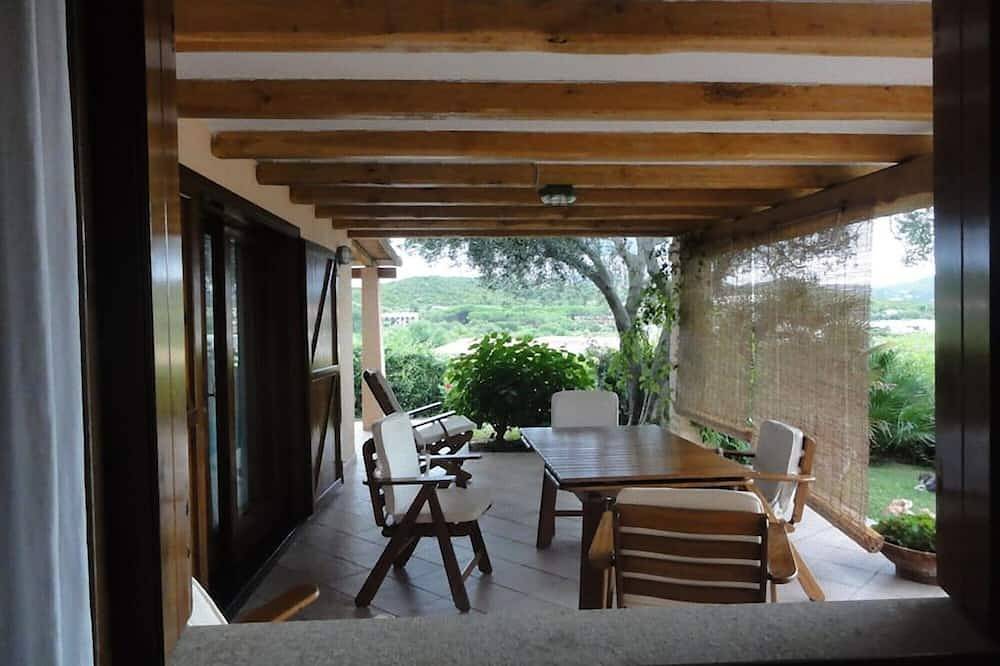 Palm Village, Villa Li Piles Bianchi à Baja Sardinia 200 mt de la mer in Baja Sardinia, Arzachena