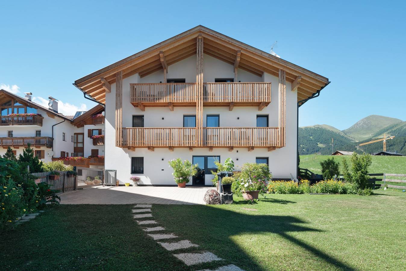 Ganze Wohnung, Ferienwohnung 'Living Lerchna - Schöne Aussicht 2' mit Bergblick, Balkonen und Wlan in Meransen, Mühlbach