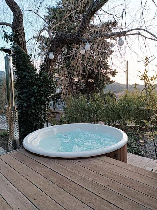 Appartement entier, Bains & Rituels de Saint Clair Suite Ignis & Spa in Saint-Zacharie, Côte méditerranéenne (France)