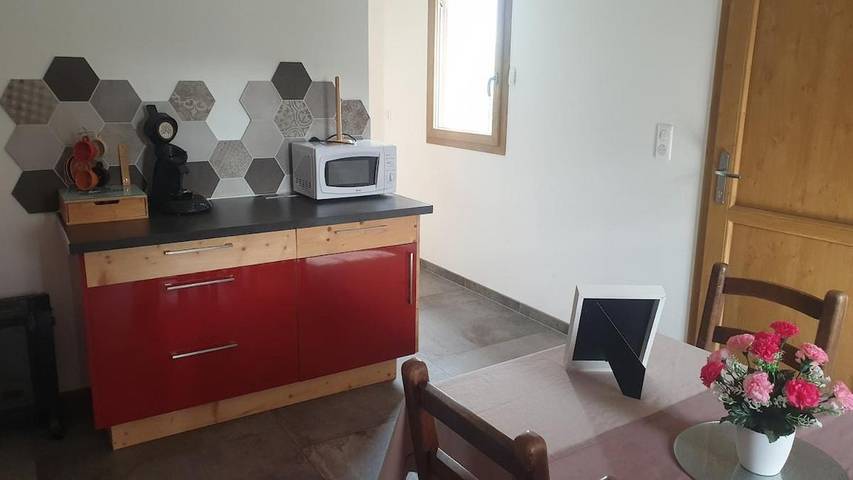 Gîte pour 4 personnes, avec jardin, animaux acceptés à Jarrier - 3