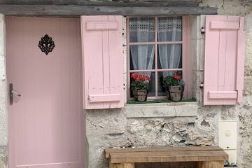 Gîte pour 7 personnes, avec terrasse et jardin à Montjoi