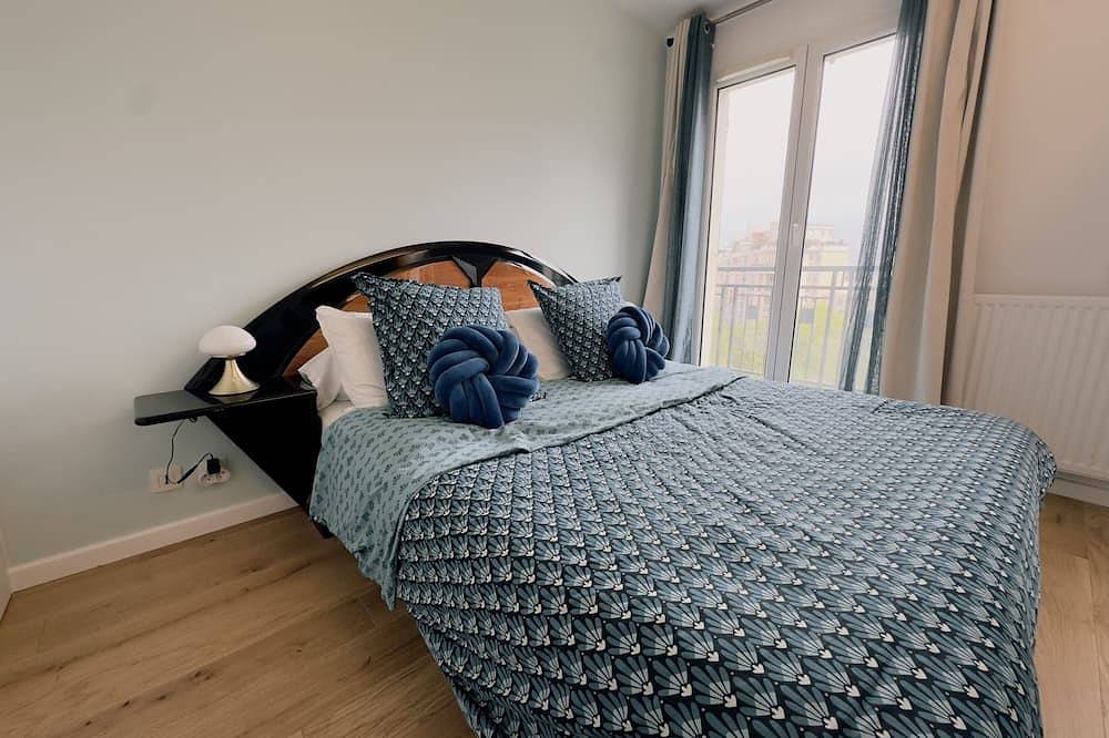 Ganze Wohnung, Apartment-Deluxe-Ensuite mit Bad-Balkon-Palymo in Courbevoie, Hauts-de-Seine