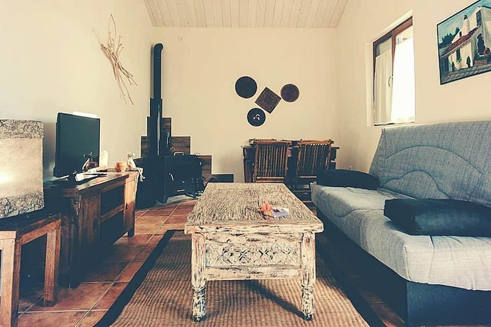 Homerez - Cozy House in Cañamero + Pool in Cañamero, Cáceres Region
