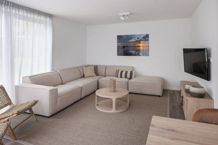 Ferienhaus für 16 Personen, mit Balkon/Terrasse und Terrasse sowie Garten und Kinderpool in Zeeland - 2