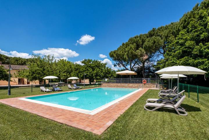 Gîte pour 4 personnes, avec jardin et piscine à Pérouse - 2