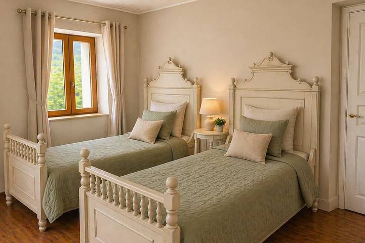 Gîte pour 6 personnes, avec jacuzzi et jardin à Le Martinet - 4