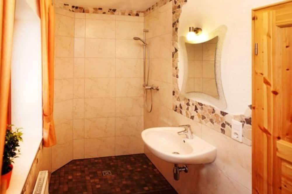 Doppelzimmer 4 - Gästehäuser Am Nibelungensteig in Lautertal, Bergstraße