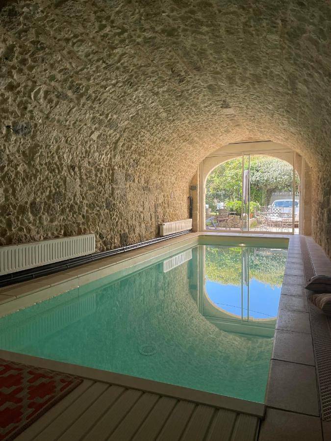 Gîte pour 3 personnes, avec piscine ainsi que jardin et jacuzzi à Nérac - 4