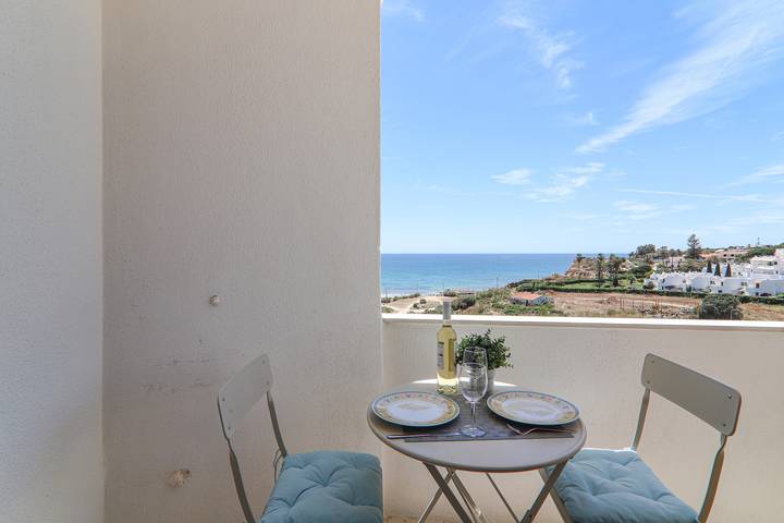 Appartement de vacances pour 6 personnes, avec bassin pour enfant et balcon