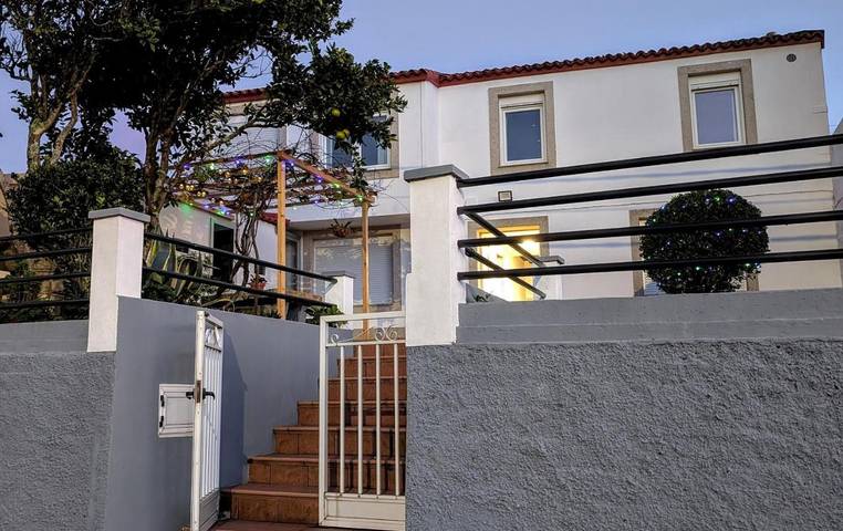 Apartamento para 6 personas, con jardín además de piscina y vistas en Camariñas