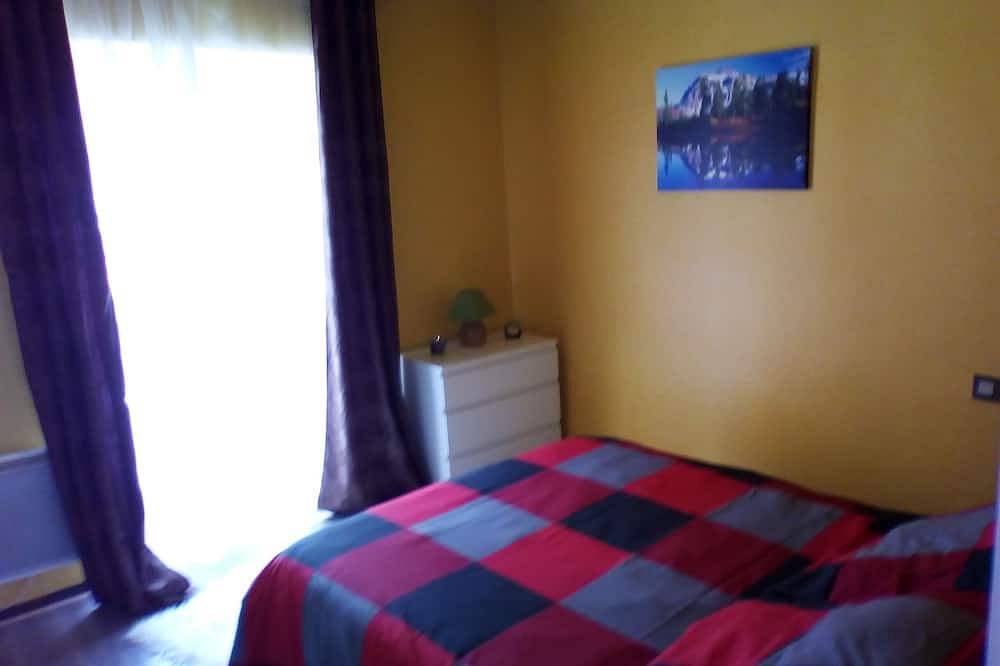 Appartement entier, T2 42m2 dans résidence 150m télécabines et 100 m établissement Thermal le Teich in Ax-les-Thermes, Pyrénées