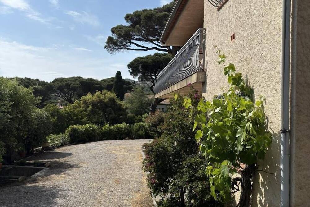 Gîte 500m de la mer aux Issambres - rez de jardin in Roquebrune-sur-Argens, Côte méditerranéenne (France)