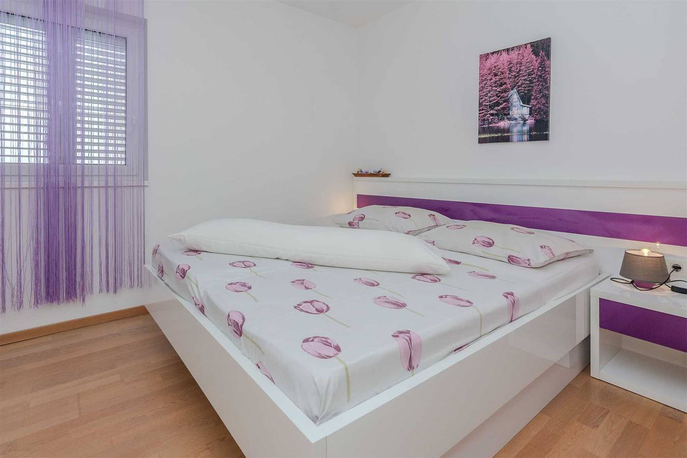 Entire apartment, For 6 persons | 350 m from beach | Apartment in a quiet area in Nin, Zadar