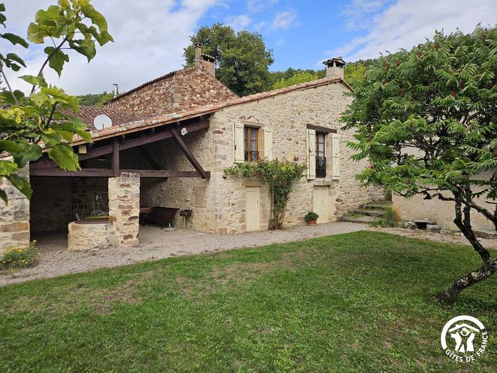 Gîte pour 4 personnes, avec jardin à Labarthe-Bleys