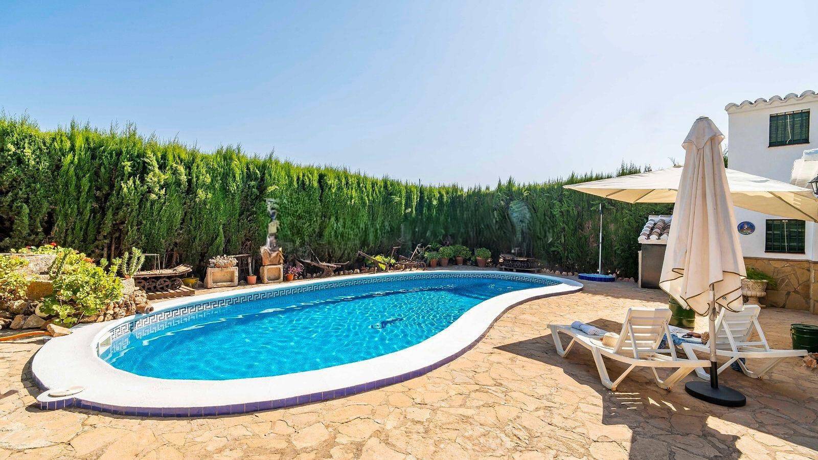 Cortijo La Nobleza: Ferienhaus mit privatem Pool, Wlan und Bergblick in Archidona, Málaga Provinz