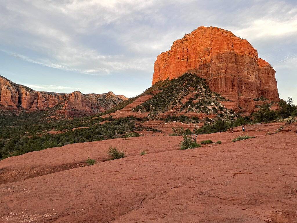 Peaceful Sedona retreat with red rock views, walk to Sedona Golf Resort in Oak Creek, Oak Creek Canyon