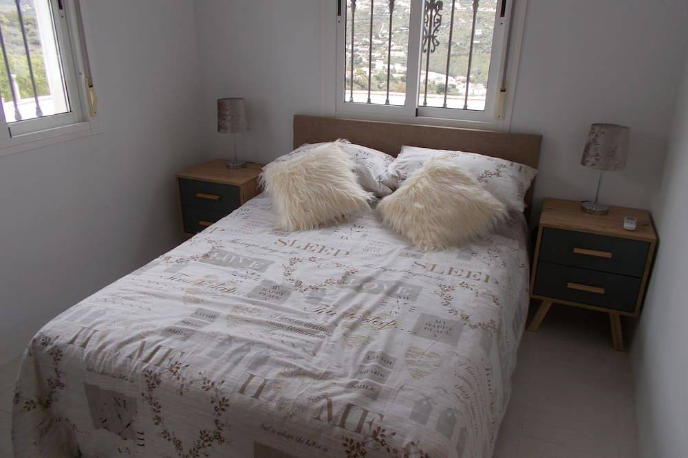 Villa with Amazing Views in Árchez, Málaga Province