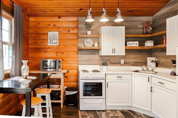Log cabin for 4 people, with garden and terrace in Manitoba