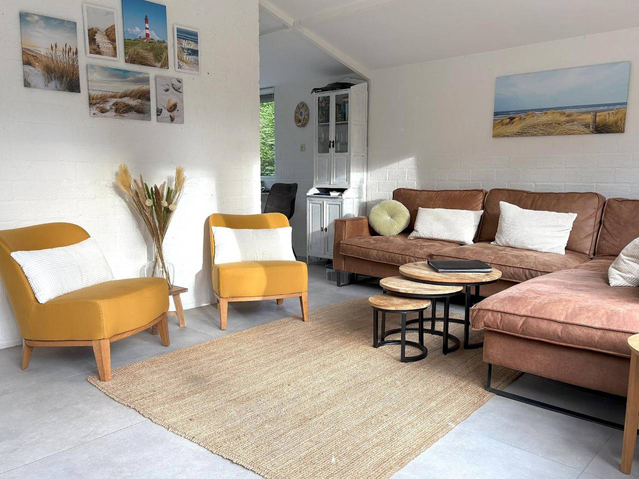 Holiday home with maritime flair and private garden in Noord-Holland - Kust van de Noordzee