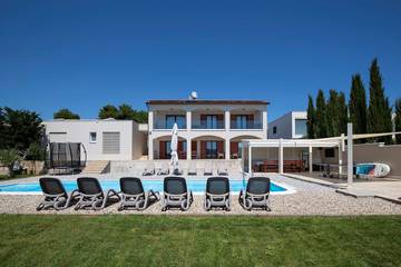 Villa für 14 Personen in Medulin, Südküste Istrien, Bild 3
