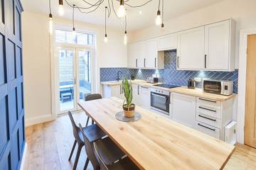 Holiday Home for 8 People in Saltburn by the Sea, Redcar and Cleveland, Photo 1