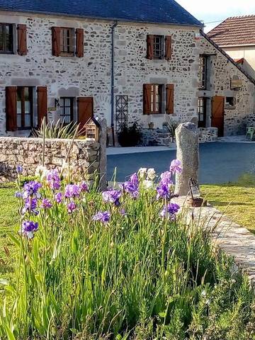 Chambre d’hôte pour 2 personnes, avec jardin à Malleret-Boussac
