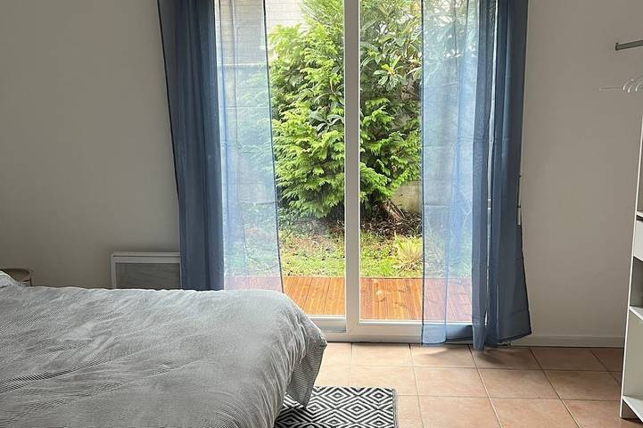 Family home, in the center of Ouistreham, near port, city center & Dday beaches in Ouistreham, Caen und Umgebung