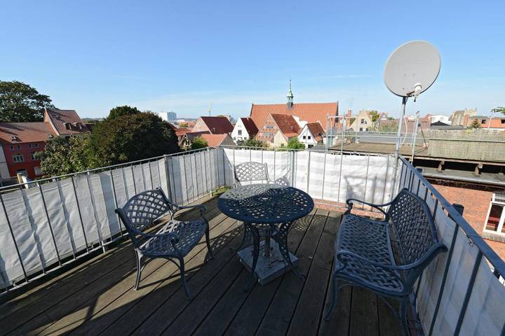 Ferienwohnung für 4 Personen, mit Terrasse und Seeblick sowie Ausblick in Wismar