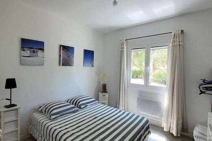 Gîte pour 6 personnes, avec jardin dans Office De Tourisme De Saint Florent - 3