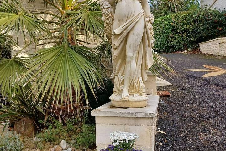 Chambre d’hôte pour 14 personnes, avec piscine et jardin à Jaunay-Clan - 4