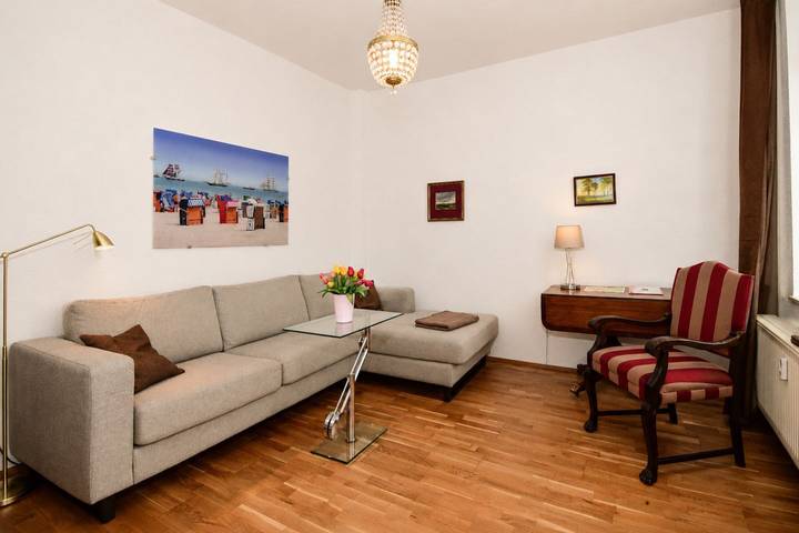 Ferienwohnung für 2 Personen, mit Balkon in Warnemünde